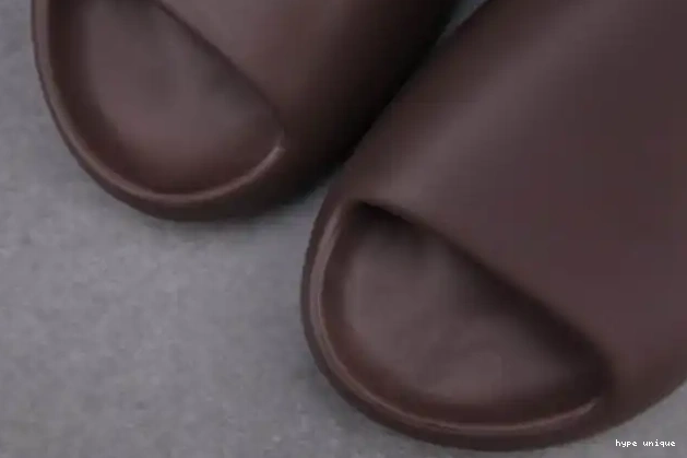 hype Adidas Soot Slide Yeezy G55495 0602